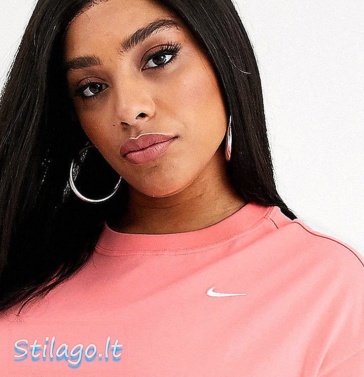 Kaos pacar Nike Plus berwarna pink