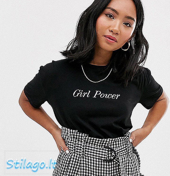 Νέα εμφάνιση Petite girl power slogan crop tee σε μαύρο χρώμα