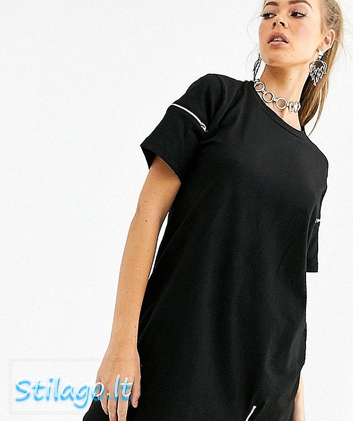 काली में ज़िप विस्तार के साथ किकिरीकी कटआउट डिटेल टी शर्ट