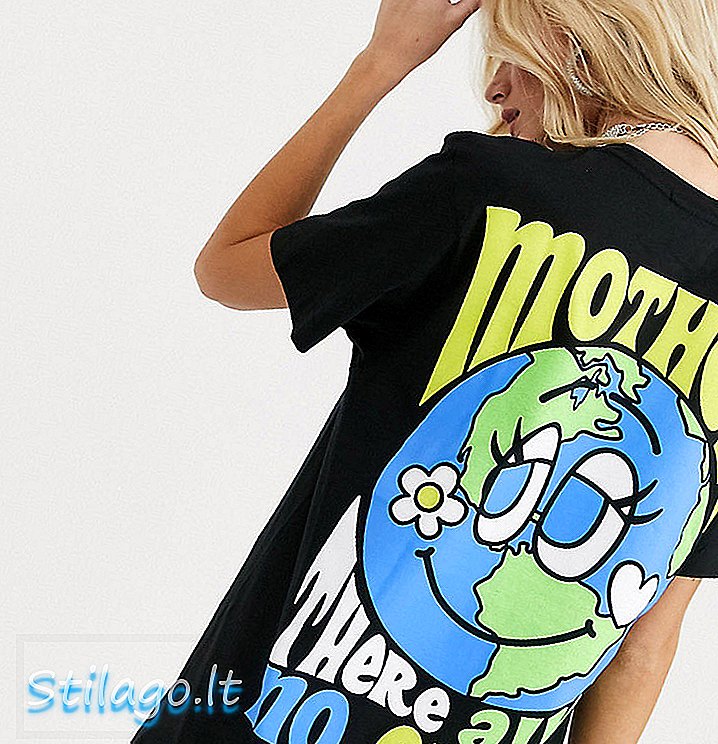 Novo dekle za naročilo prevelike majice iz organskega bombaža z grafiko mati zemlja-črna