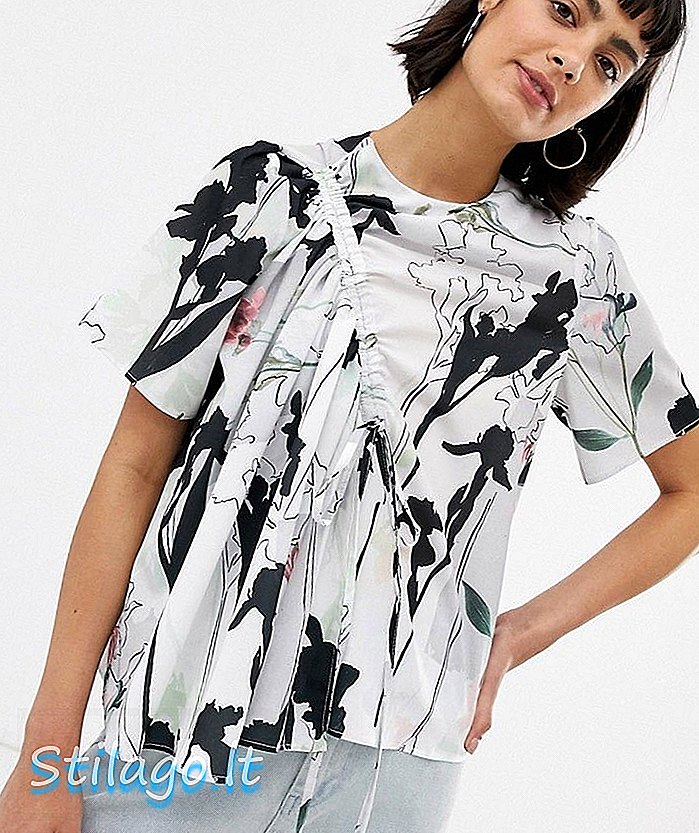 Camiseta de tejido floral con pliegues y bloques blancos de ASOS