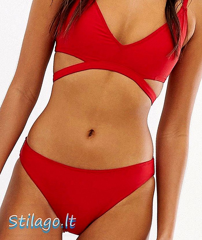 Đầm bikini cổ điển của Calvin Klein màu đỏ