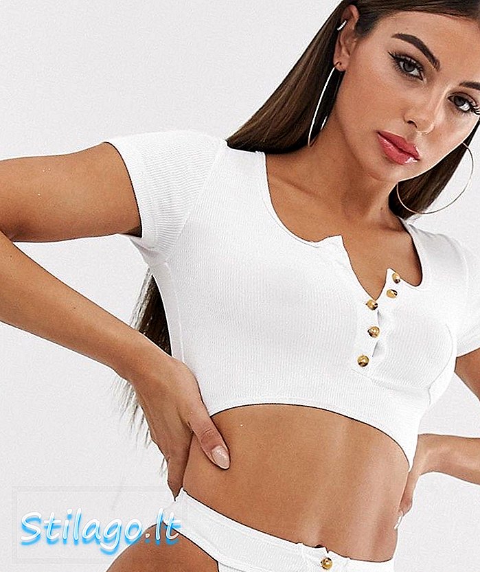 PrettyLittleThing bikinitopp i t-shirt med knappar i vitt