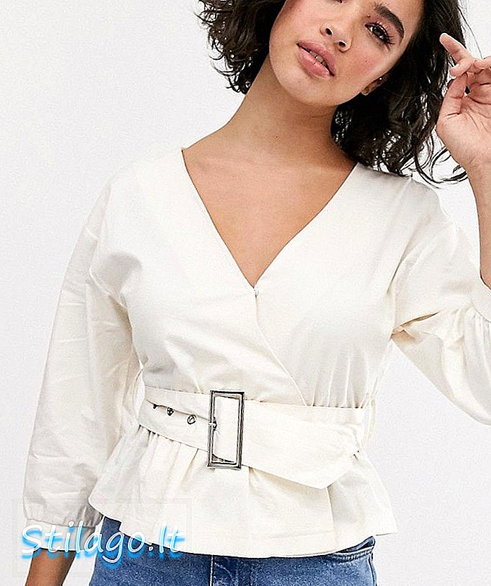 Bershka blouse met overslag en strikceintuur in ecru-wit