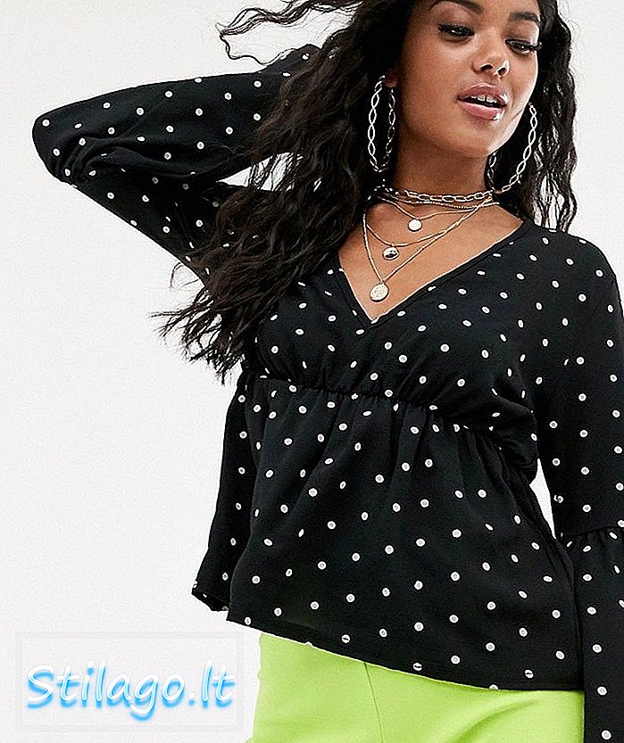 PrettyLittleThing Bluse mit Schlagärmel in schwarzem Polka Dot-Multi