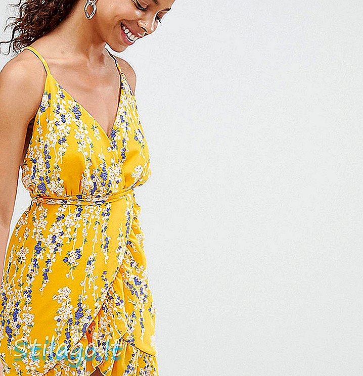 שמלת קאמי עם מעטפת פרחונית פטיטית עם מעטפת צהובה