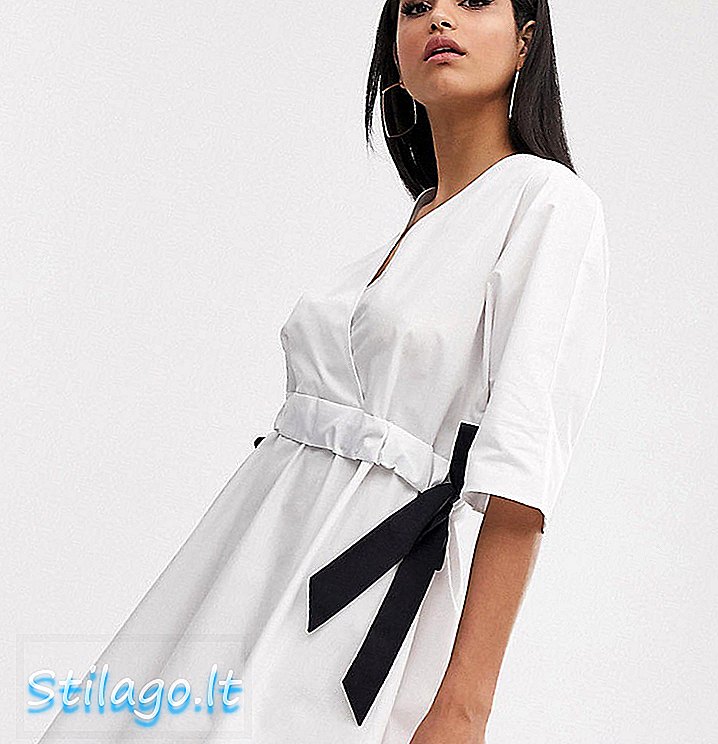 ASOS DESIGN Tall - Mini robe smockée à taille froncée sur le devant et au dos - Blanc
