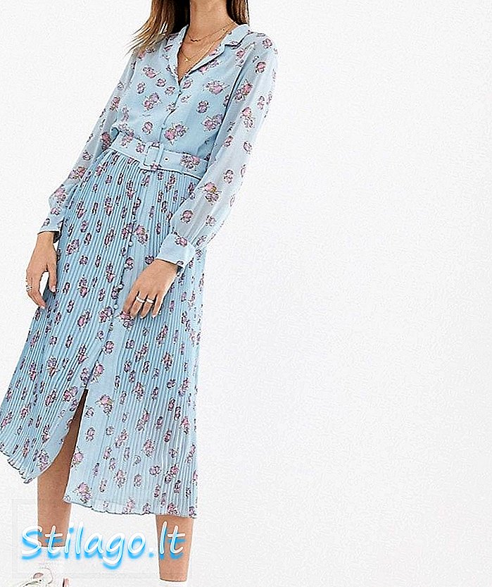 Levete Room - Robe longue à fleurs avec jupe plissée et bouton sur le devant - Bleu