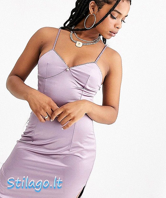 Aysymetryczna sukienka midi ZYA w satynowo-fioletowej strukturze