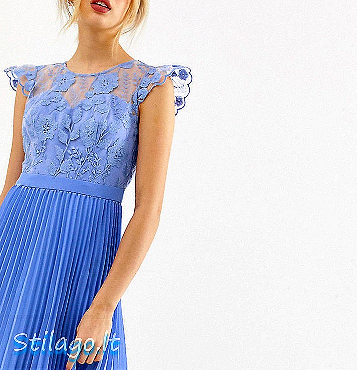 Chi Chi London Petite midi-kjole med plisseret nederdel og broderet øverste detalje i kornblomst blå