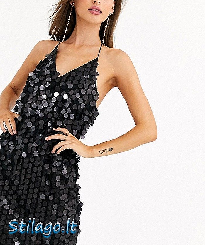 블랙의 오버 사이즈 디스크 스팽글이 돋보이는 캐미 미니 드레스