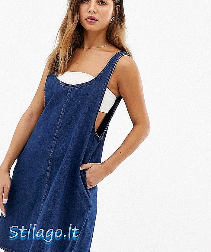 Hlučné májové rifľové šaty s modrou farbou