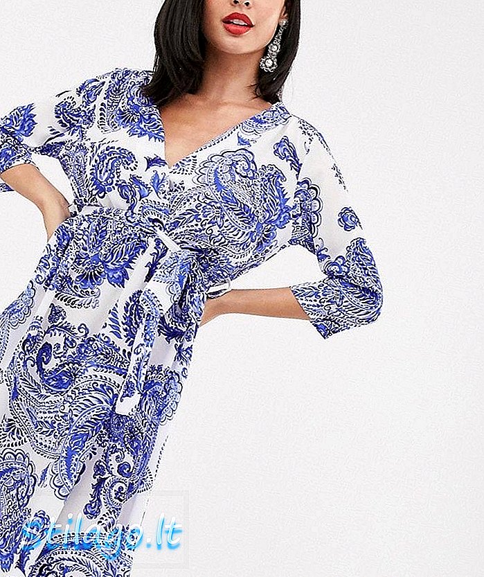 ब्लू पोर्सिलेन प्रिंट-मल्टीमध्ये बुहू रॅप ड्रेस