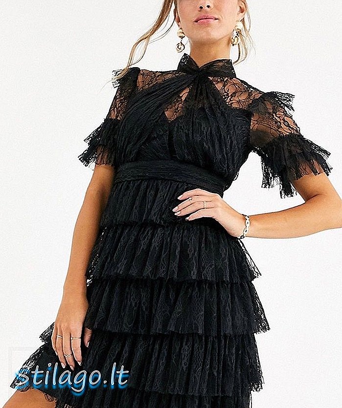 От дантелена многокачествена мини рокля от Малина в черно