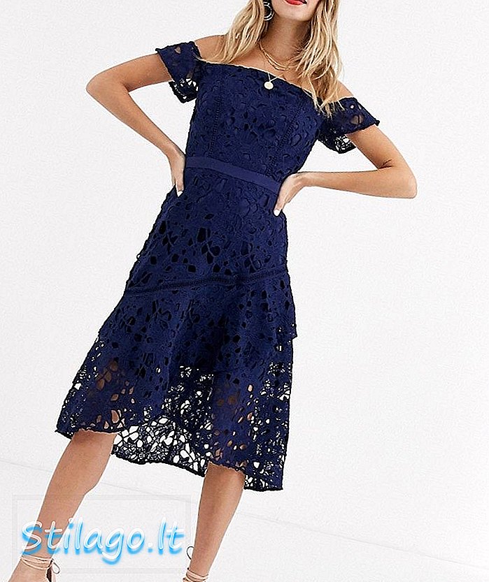 Кружевное мини-платье Chi Chi London с темно-синим кружевом