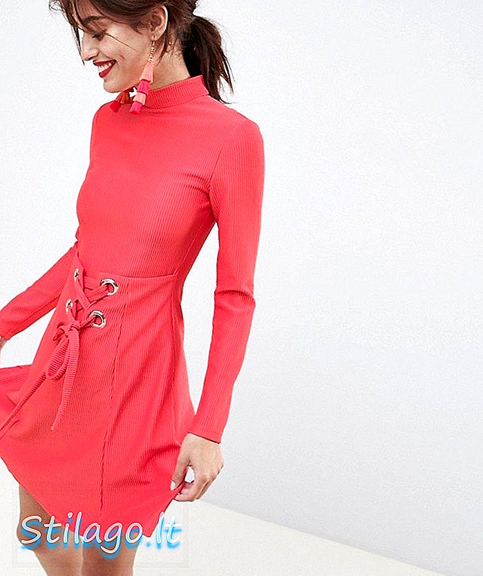उच्च गर्दन और कोर्सेट कमर-लाल के साथ ASOS प्रीमियम रिब मिनी स्केटर ड्रेस