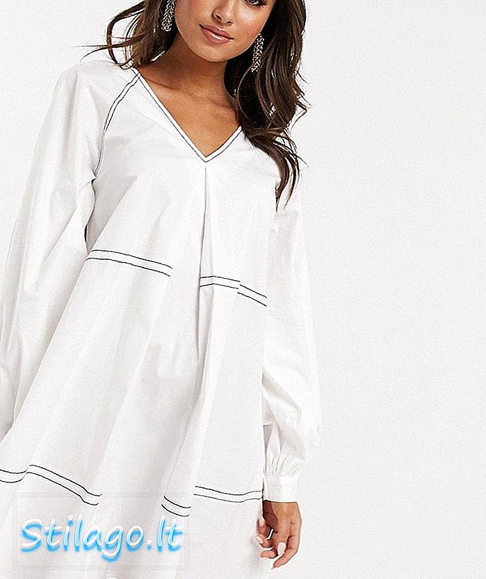 ASOS DESIGN - Mini robe smockée à manches longues et surpiqûres contrastées - Blanc