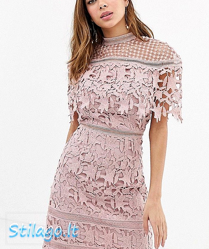 Váy midi ren cổ cao của Chi Chi London màu hồng phấn