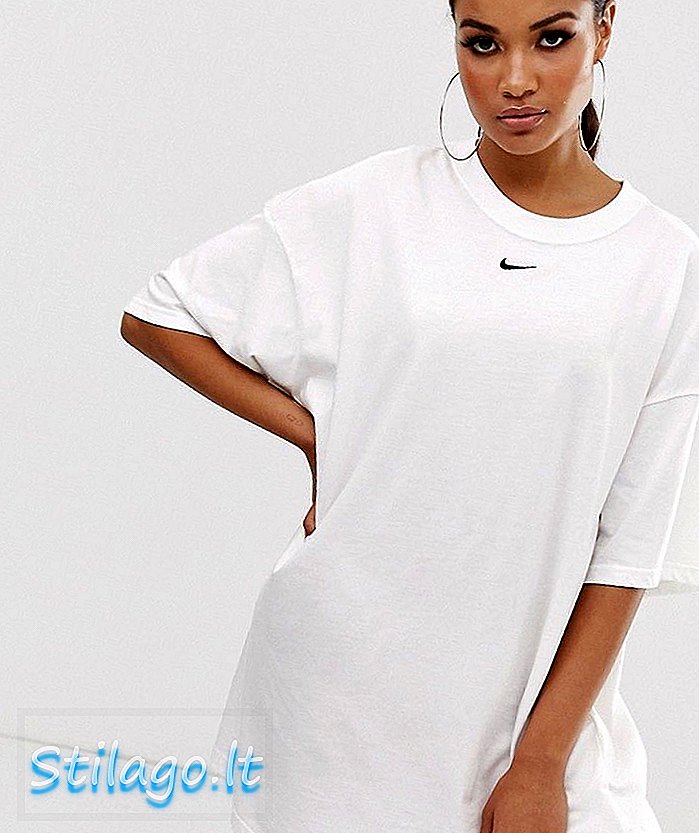 Vestido de camiseta branca Nike