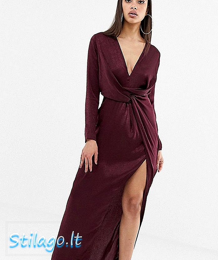 Missguided maxi-kjole i sateng med vri foran og delt i burgunder-rød