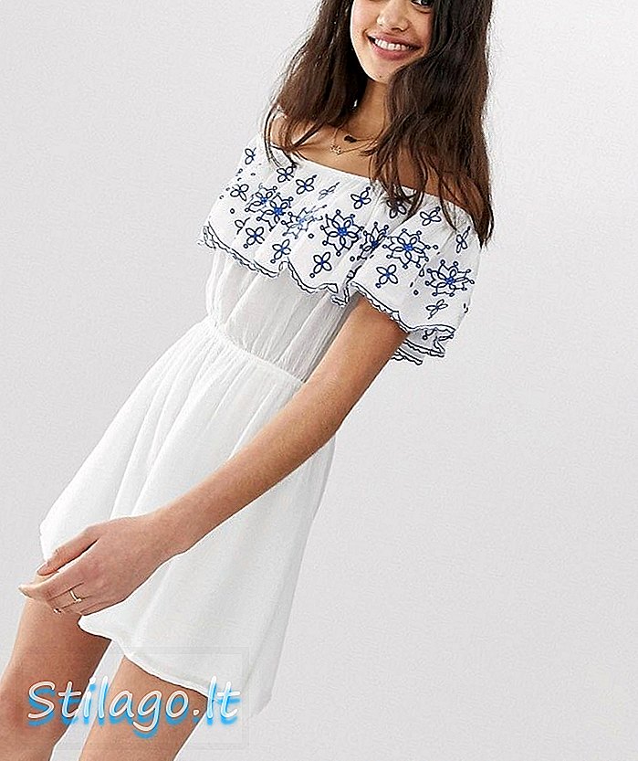 En Crme bardot mini-kjole med broderet frill-detalje-hvid