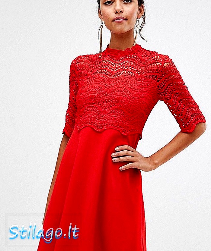 Švari linijinė suknelė su nėriniais viršutine raudona spalva