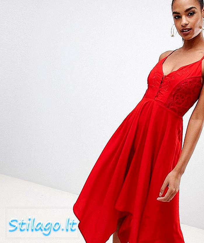 AX पेरिस स्ट्रैपी रेड हेंकी हेम ड्रेस