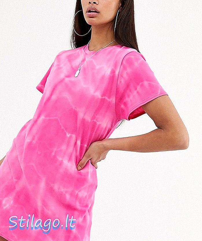 Gaun t-shirt PrettyLittleThing dengan pewarna tali leher berwarna merah jambu