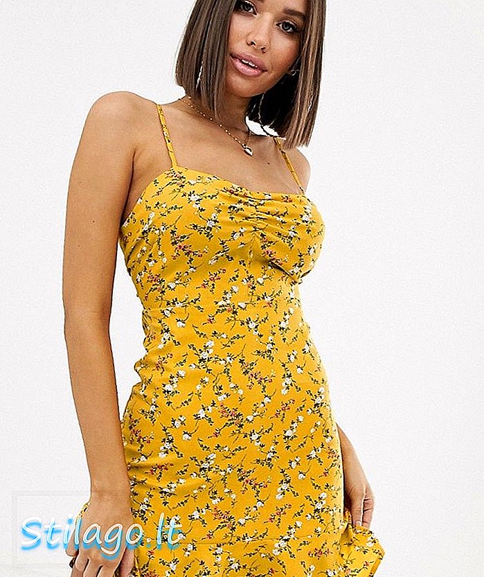 Μίνι φόρεμα PrettyLittleThing με ανοιχτή πλάτη και χνουδωτό στρίφωμα σε κίτρινο ditsy-Multi