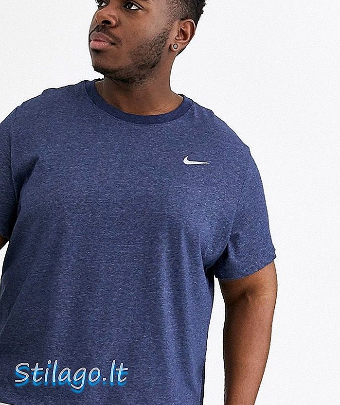 Camiseta Nike Training Plus en azul marino