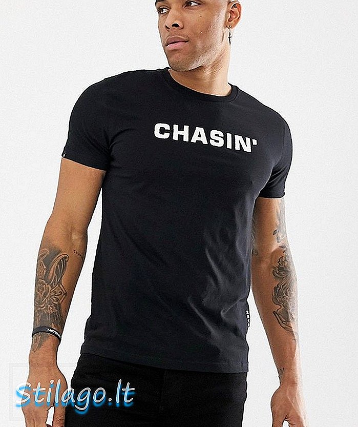 T-shirt nera girocollo di Chasin 'Duell con logo bianco