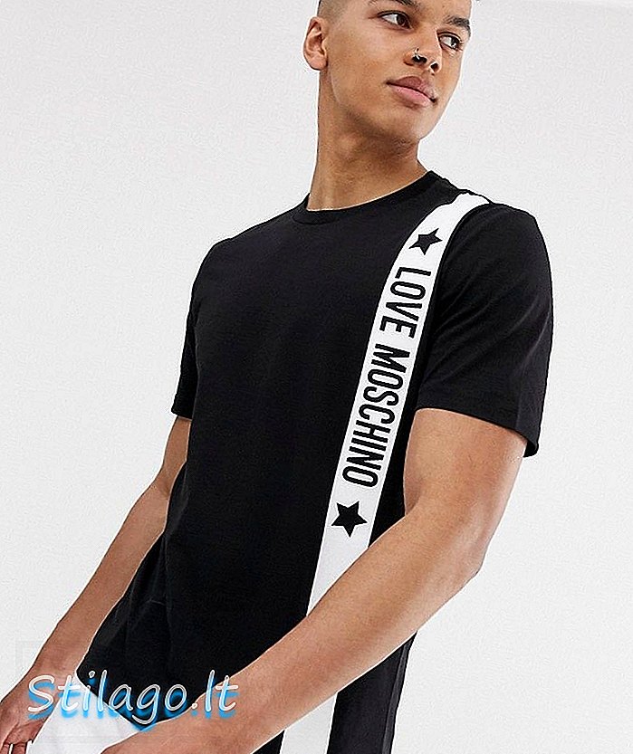 T-shirt Love Moschino berwarna hitam dengan logo bandana