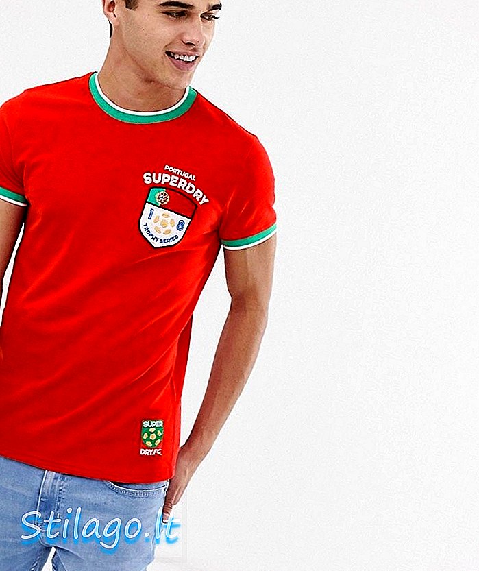 सुपरड्री पुर्तगाल ट्रॉफी सीरीज़ की टी-शर्ट लाल रंग में