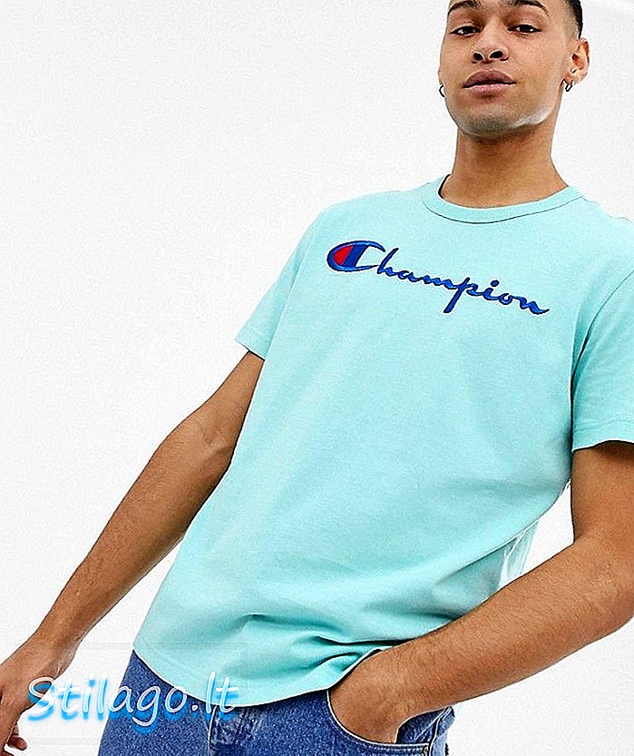 Champion marškinėliai su dideliu mėlynos spalvos scenarijaus logotipu