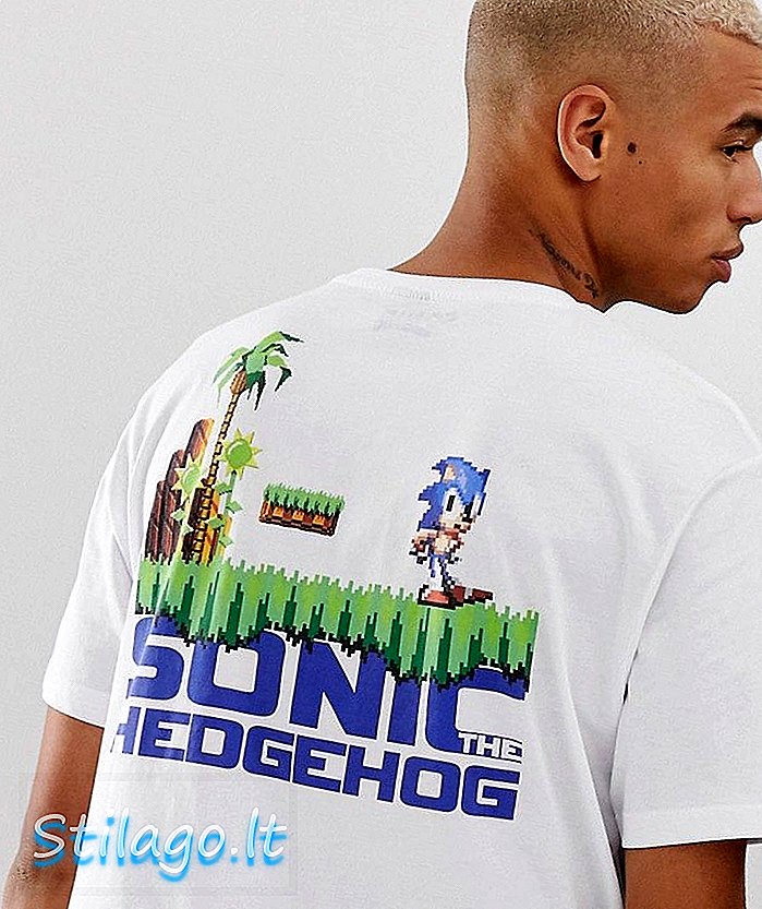 ASOS DESIGN Sonic เดอะเฮดจ์ฮ็อกเสื้อยืดพอดีกับอกและพิมพ์หลัง - สีขาว