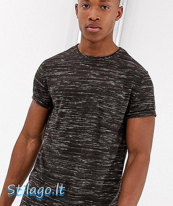 חולצת טריקו של ASOS DESIGN עם שרוול כיס וגליל בבד עניין שחור