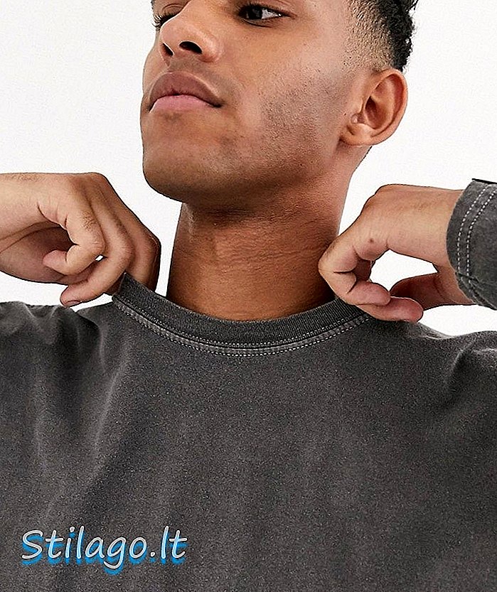 워시 챠콜 그레이의 빈티지 오버 사이즈 긴팔 티셔츠