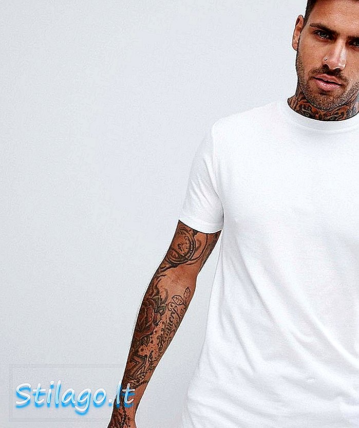 River Island - T-shirt ras du cou coupe cintrée coupe longue en blanc