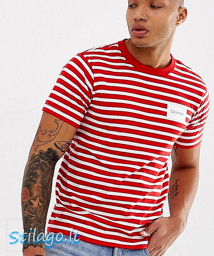 T-shirt Calvin Klein con collo rotondo a righe logo rosso