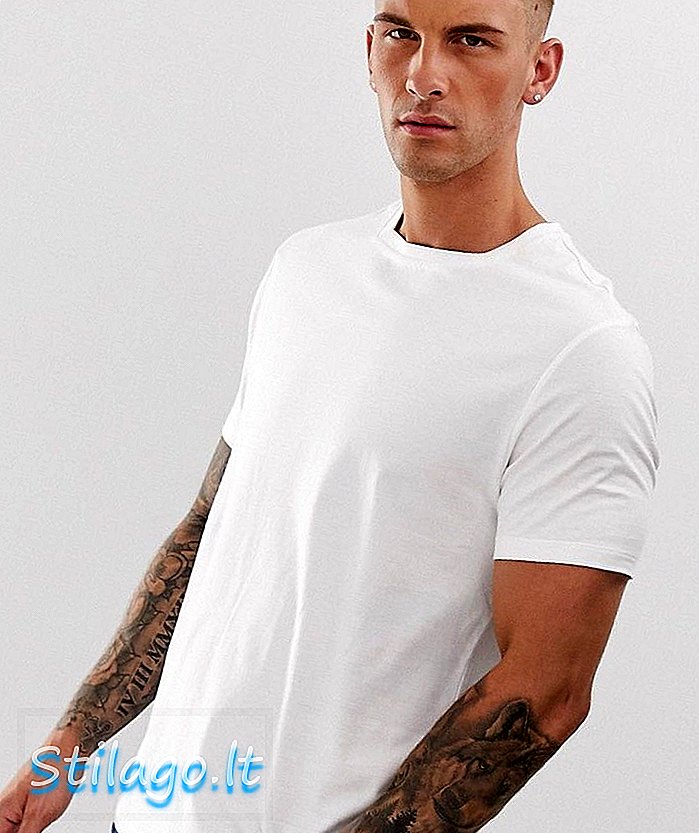 पांढर्‍या रंगात चौरस मान असलेले एएसओएस डिझाईन ऑर्गेनिक टी-शर्ट