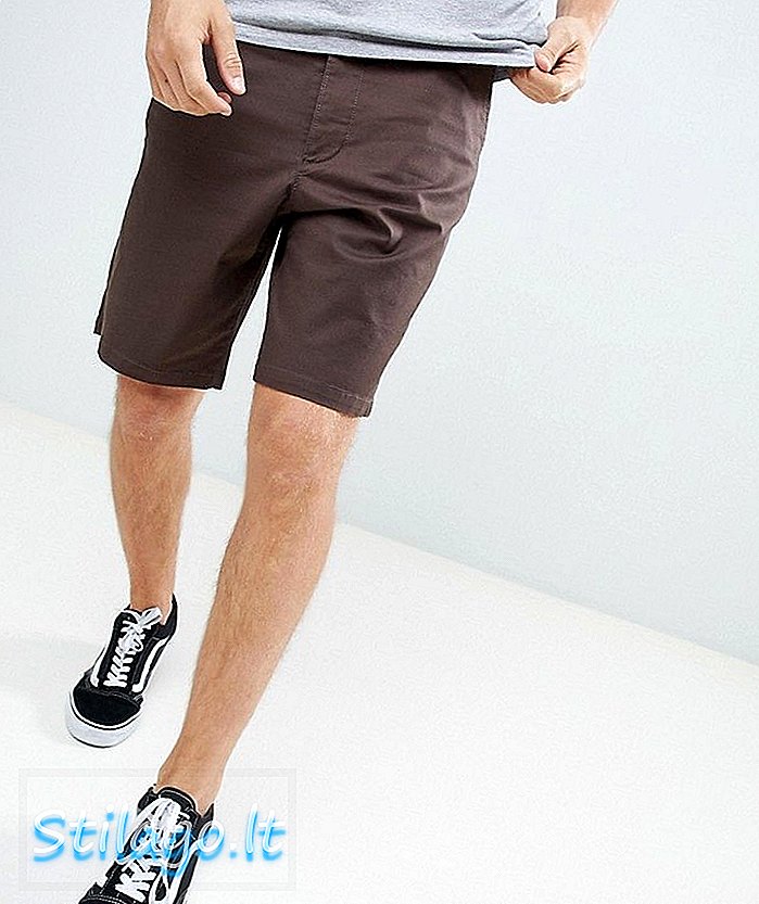 ASOS DESIGN מכנסיים קצרים ארוכים יותר בצבע חום כהה