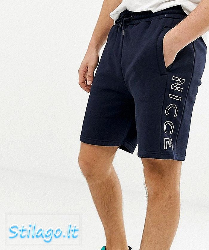 Pantalons curts amb un logotip gran en color blau marí