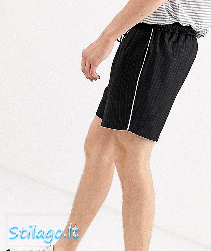 New Look-shorts i svart strimla