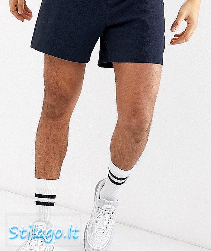 Shorts de seersucker en azul marino de New Look