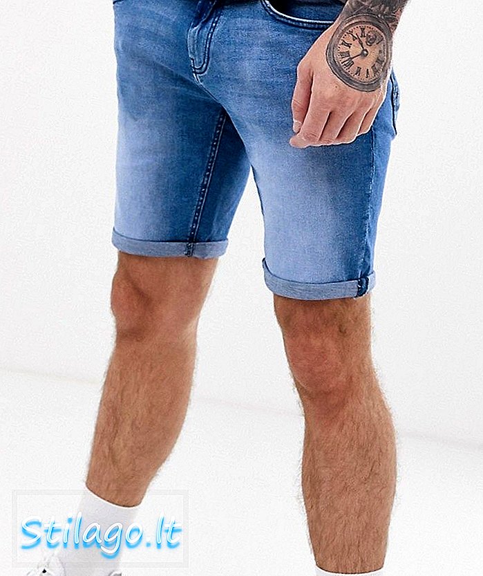 Celio celana pendek dengan warna biru cerah