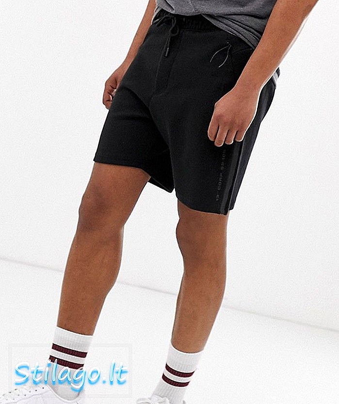 Celana pendek jogger bershka dengan sisi yang berwarna hitam