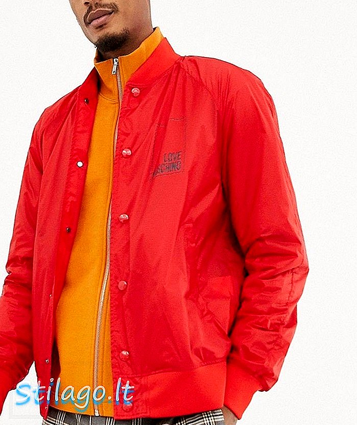 Mīlestības Moschino aizmugurē drukātā vieglā bumbvedēja jaka-sarkana