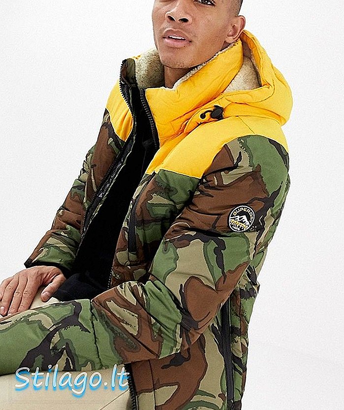 Jaket puffer bertudung Superdry Expedition dalam camo print-Green