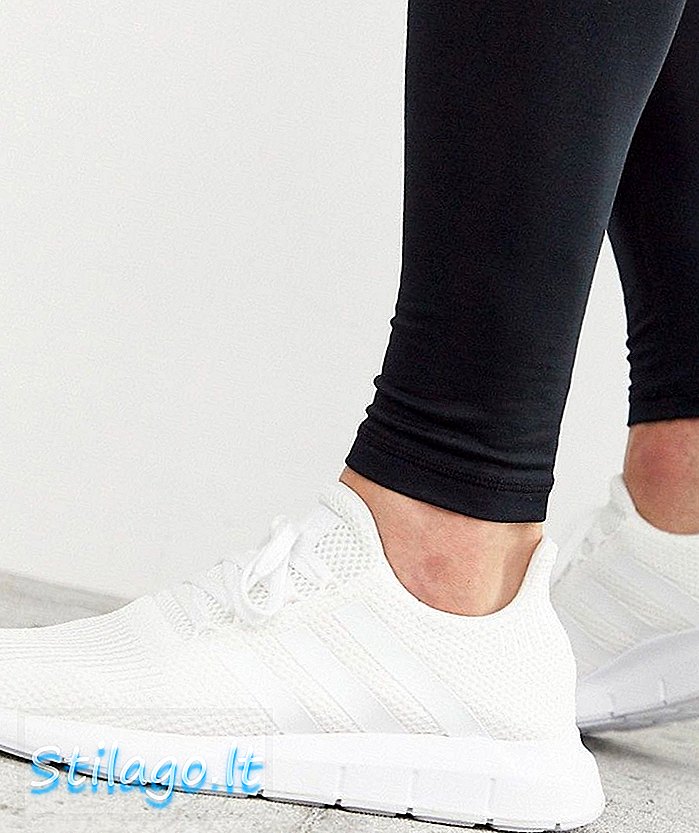 Az adidas eredeti példányai gyors futású tréner fehér alapon