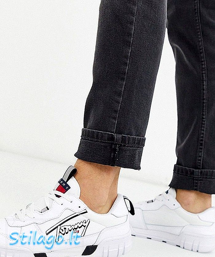 Sneaker Tommy Jeans in pelle bianca con firma